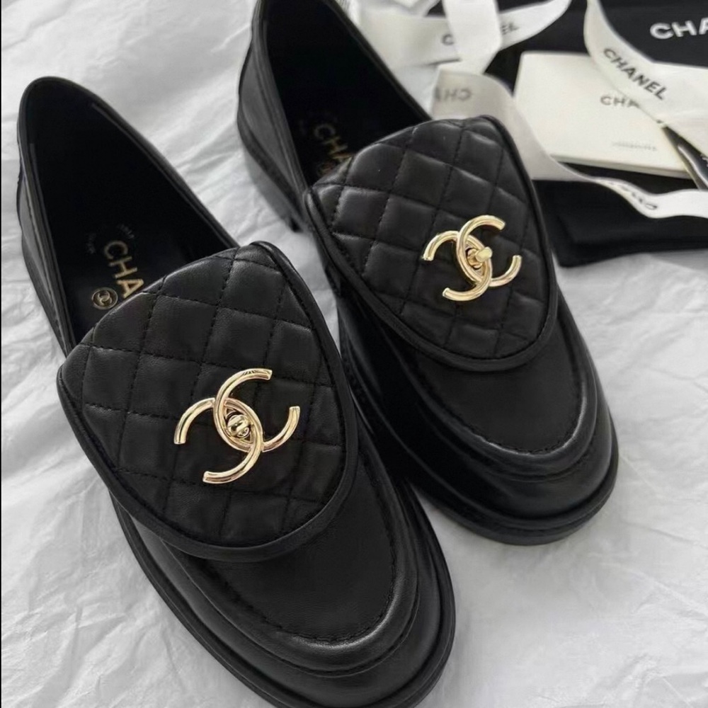 CHANEL Black Loafers with Gold Accents - Picture 3 of 4